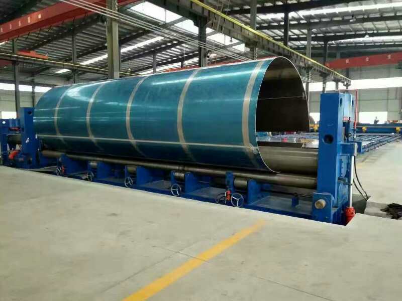 Tank car rolling machine